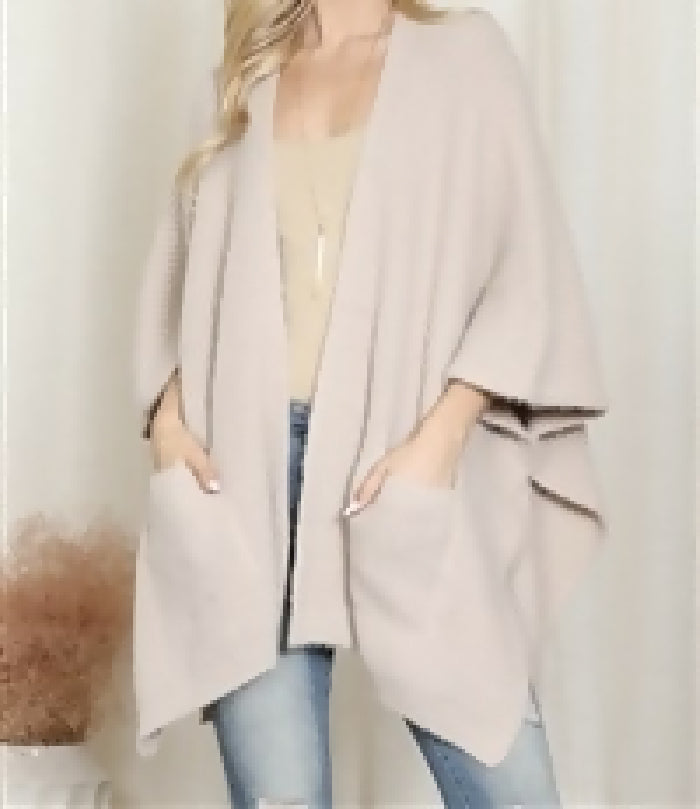 Knitted Kimono with Pockets-Beige