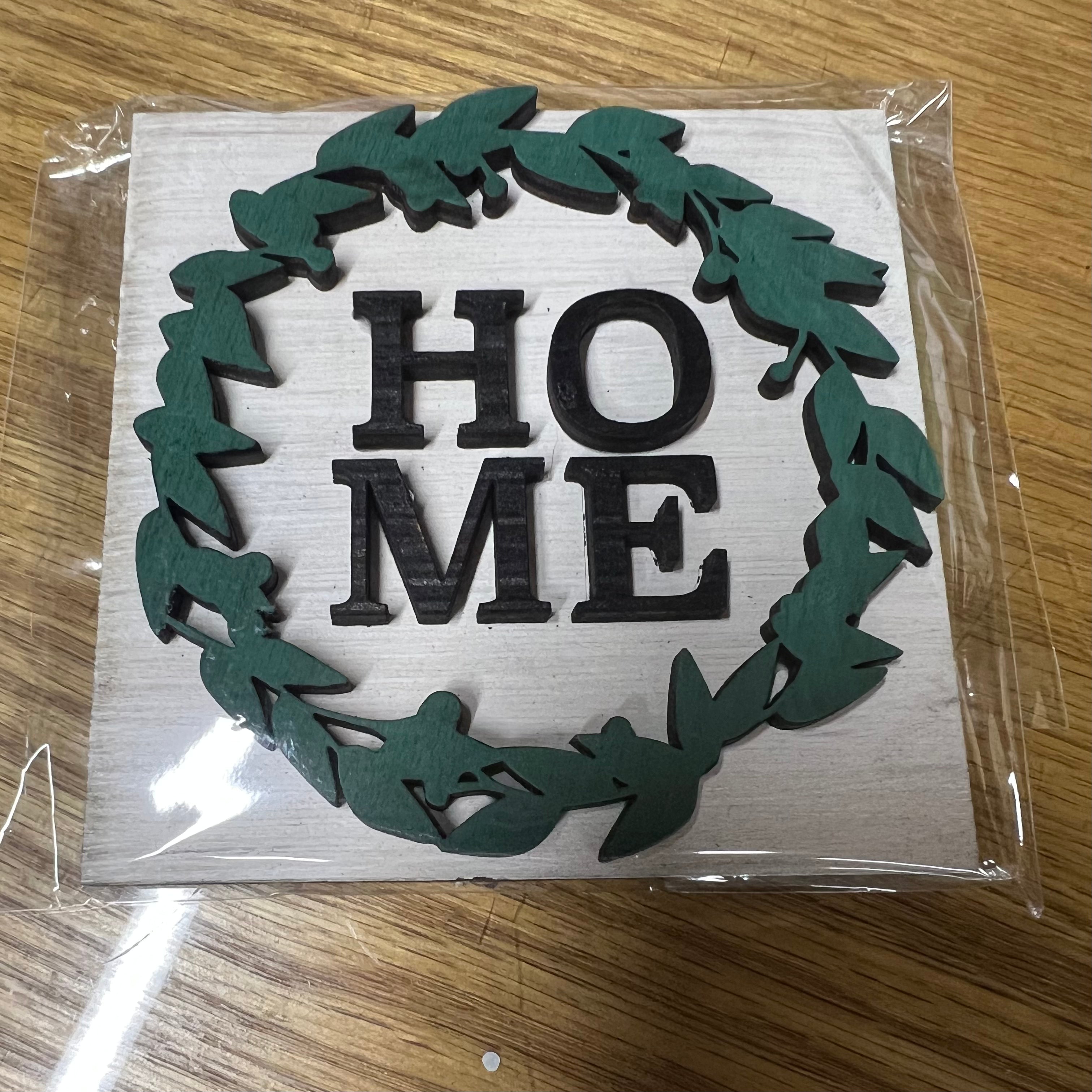 HOME Wreath Square interchangeable insert