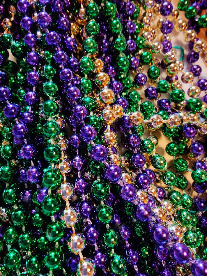MARDI #2024-2 MARDI GRAS, 6 Necklaces GREEN. GOLD, PURPLE --- 2 each in a pack
