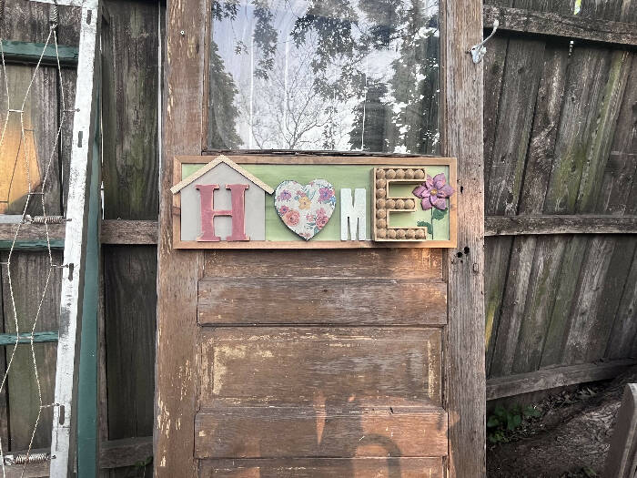 Floral heart Home sign