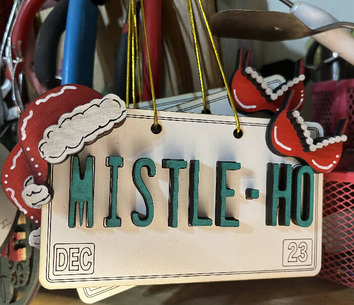 Mistle ho license plate Christmas ornament