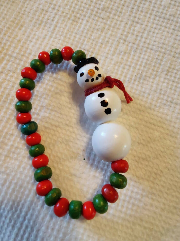 CHB #137 CHILD Stretch Snowman & Wooden Beads