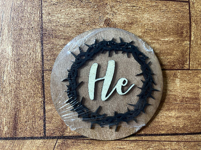 He (Jesus) crown of thorns Easter circle interchangeable