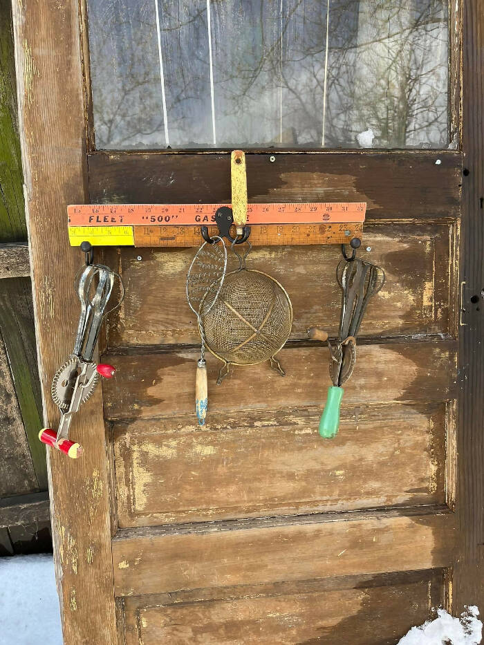 Small Ruler Rack with 3 Hooks