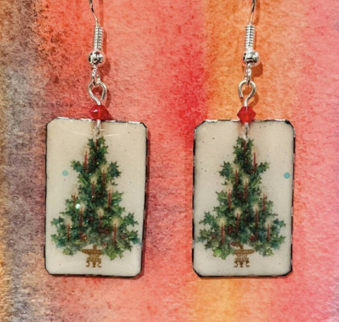 Vintage Christmas tree earrings