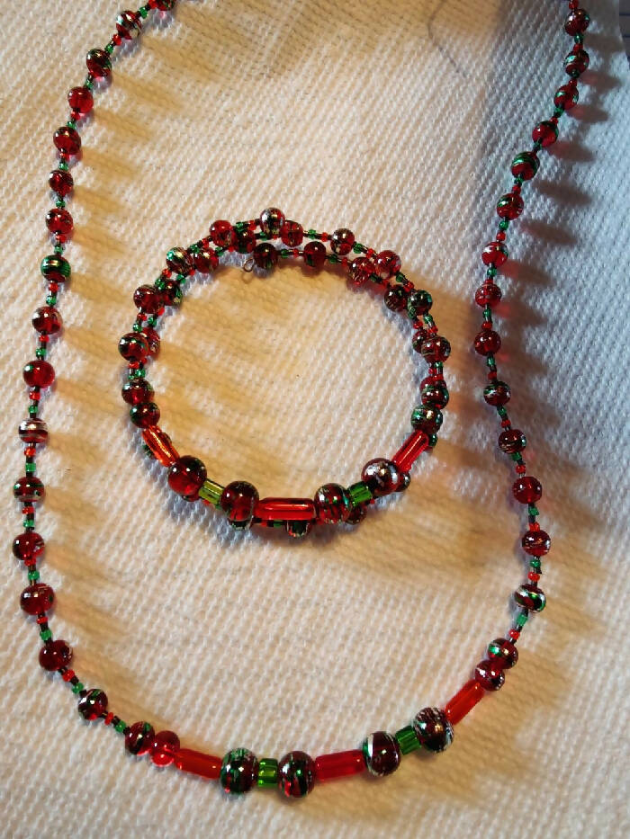 CHNB #104 A-23inch Necklace. Memory wire Bracelet