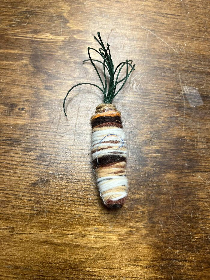 Small Decorative Carrots